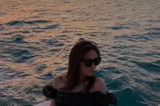 【绝对爆款】彻底炸锅！顶流片场停工大瓜网友：滤镜碎成渣！