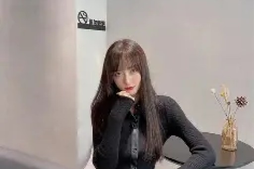 中年翻红被女星、富婆的瓜